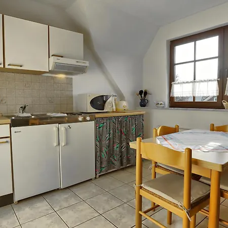 Lägenhet Zaehler, Brunhilde