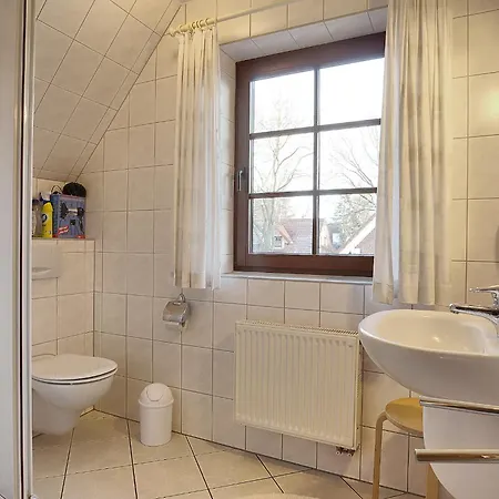 Zaehler, Brunhilde Lägenhet Zingst